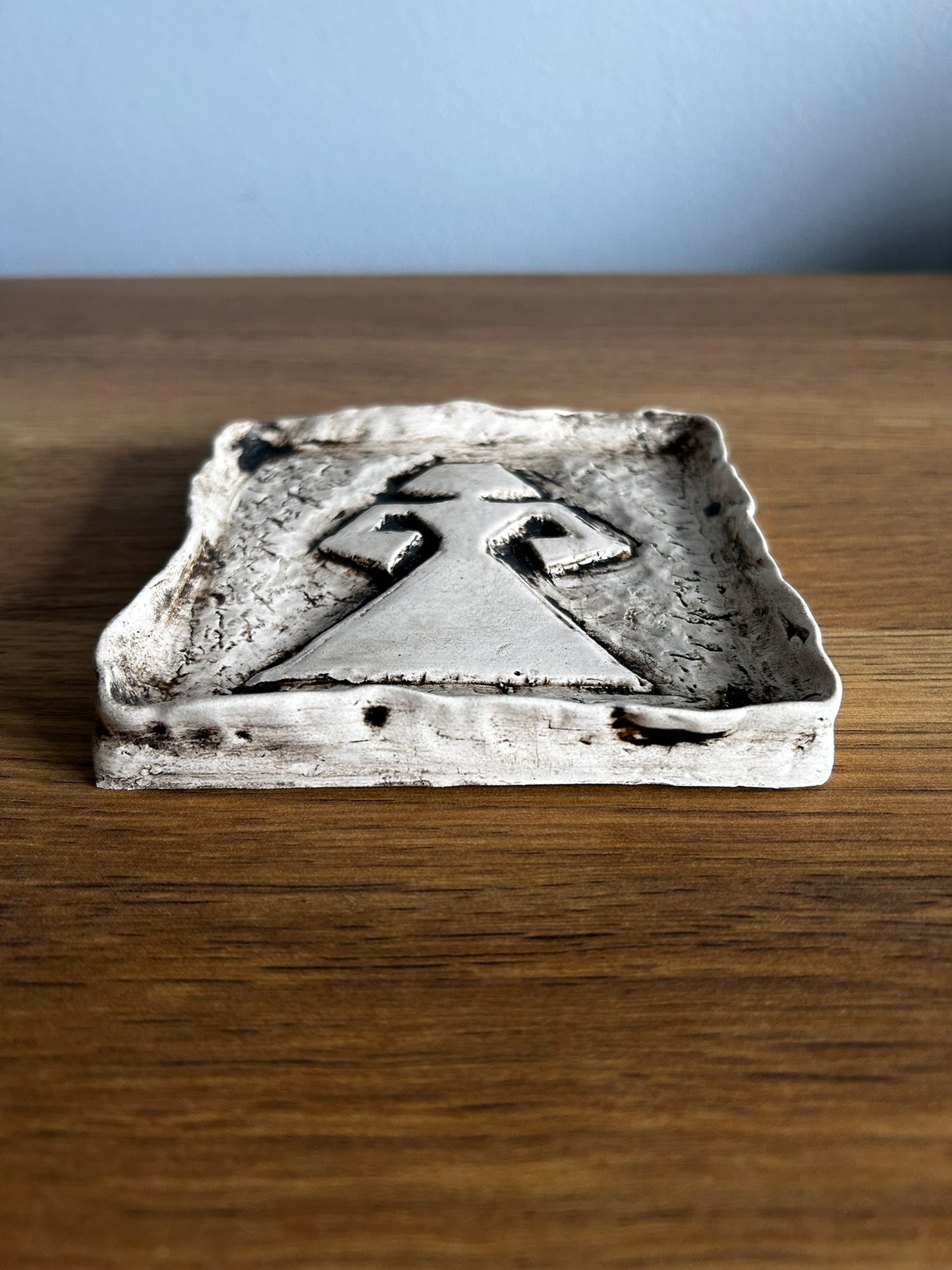 Hand Crafted Ceramic Art Piece - HANDS ON HIPS
