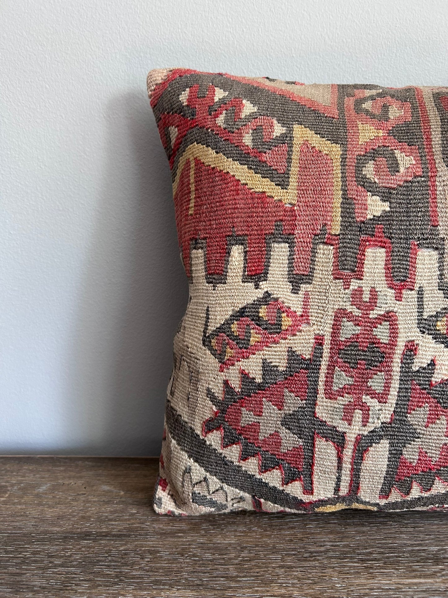 Vintage Kilim Pillow Cover - GAIA
