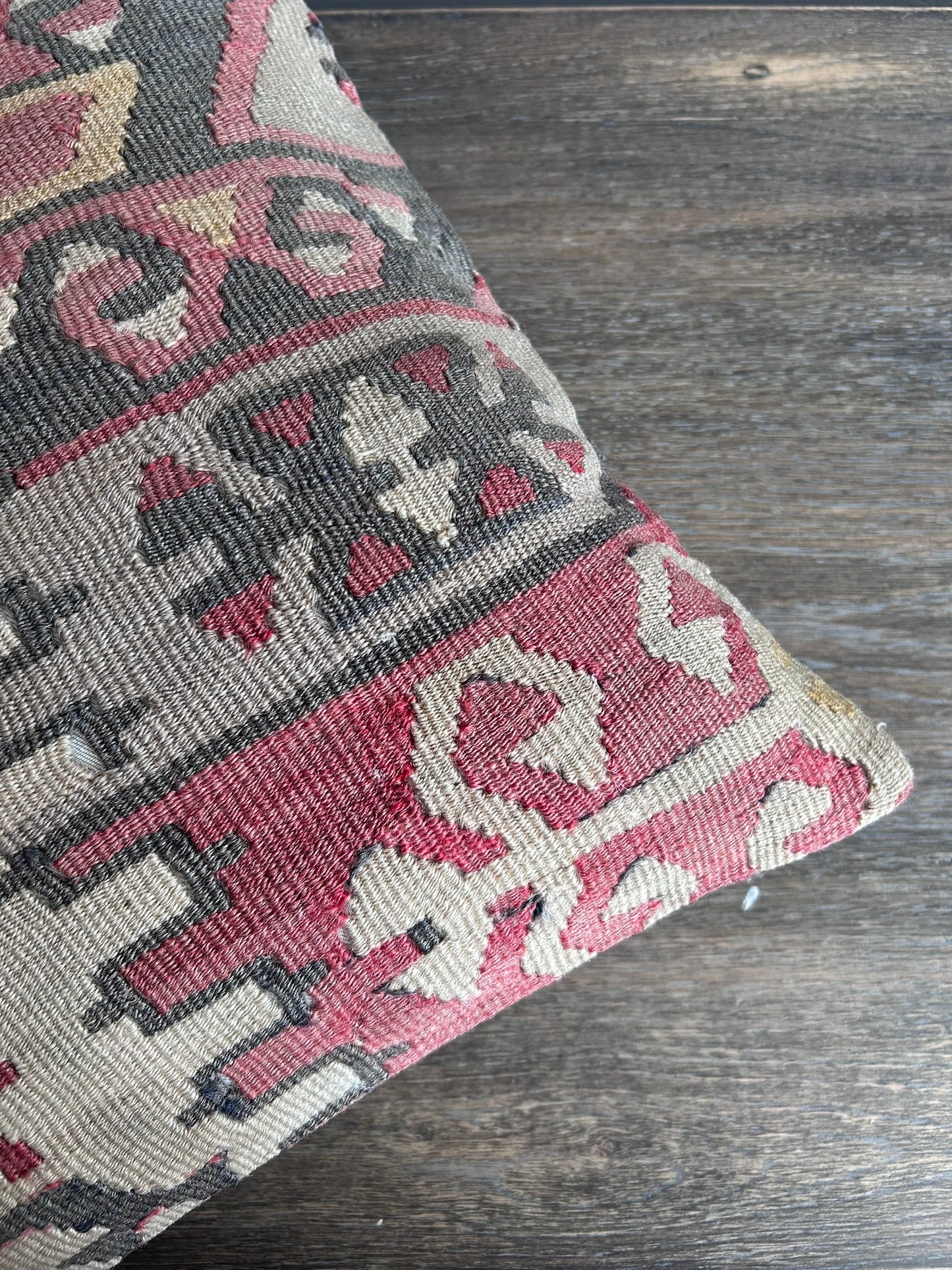 Vintage Kilim Pillow Cover - GAIA