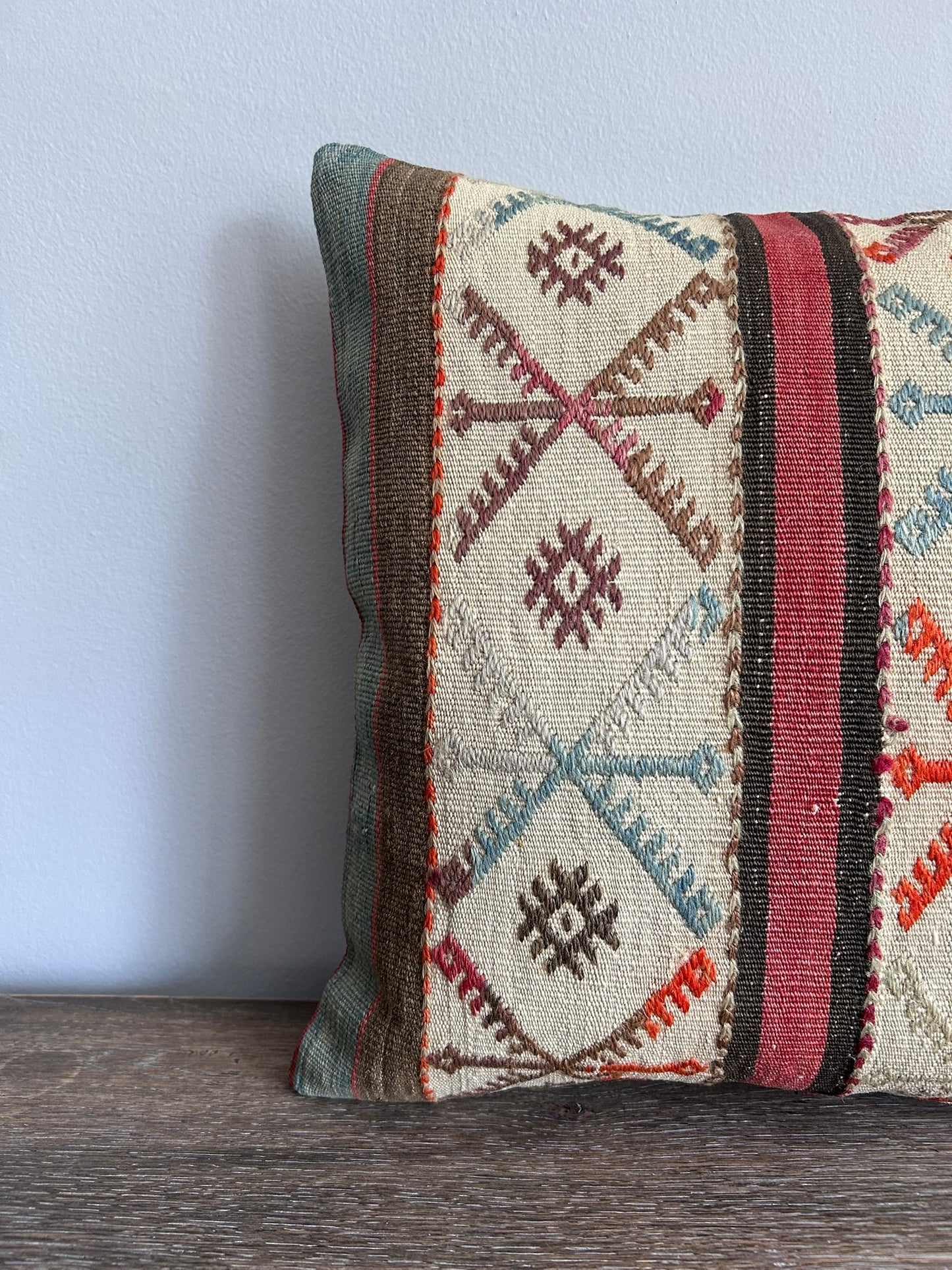 Vintage Kilim Pillow Cover - IRIS
