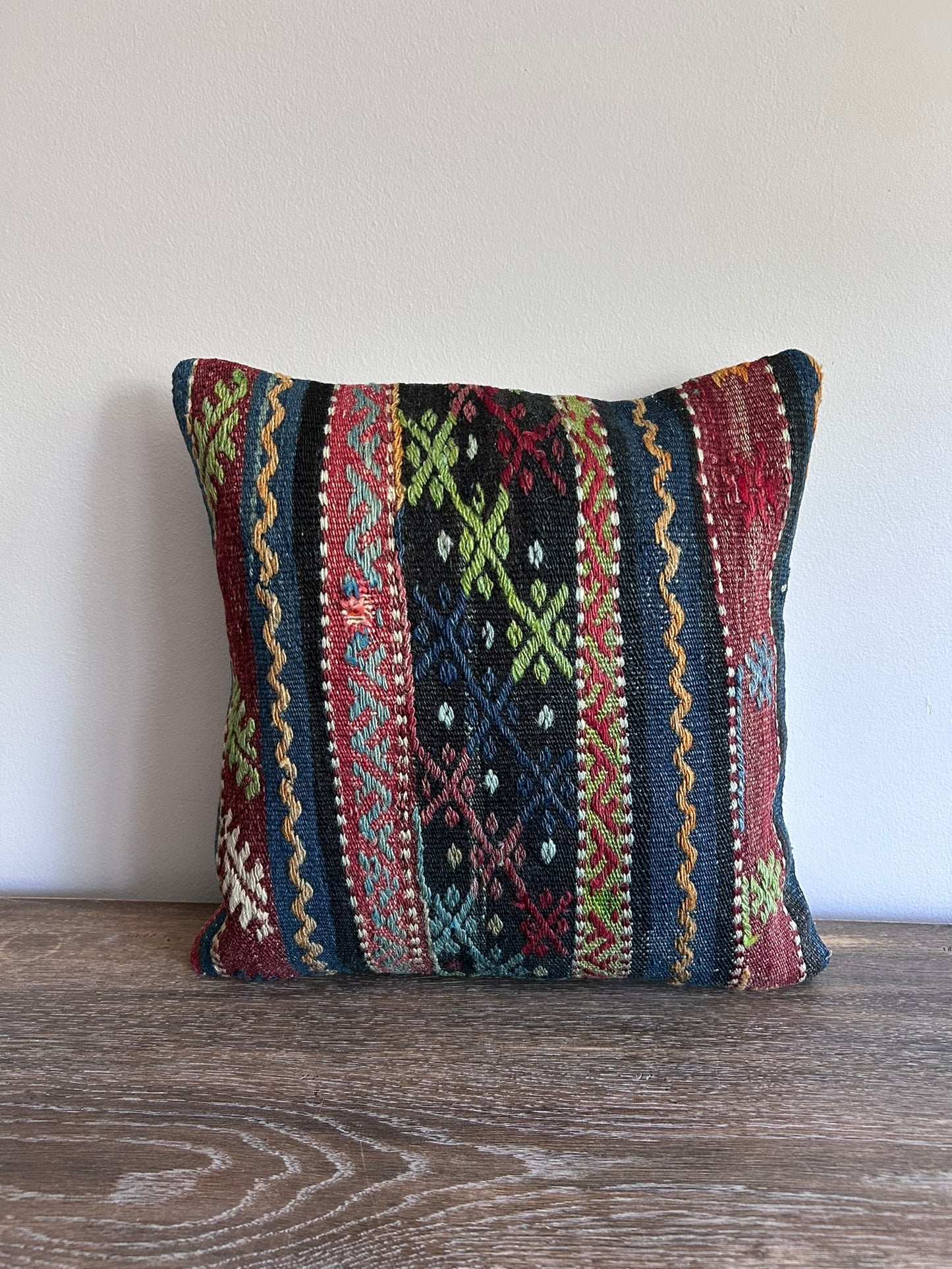 Vintage Kilim Pillow Cover - HESTIA