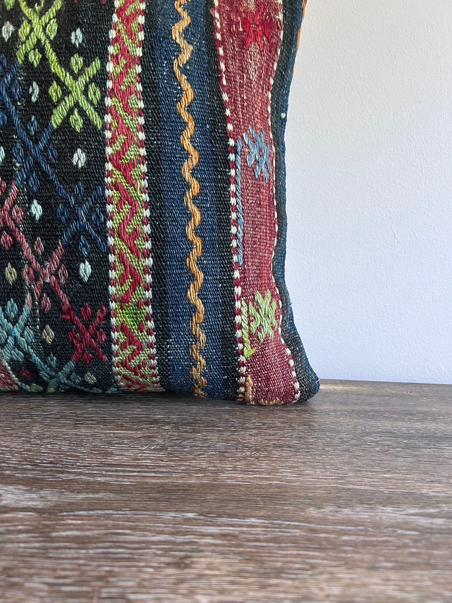 Vintage Kilim Pillow Cover - HESTIA