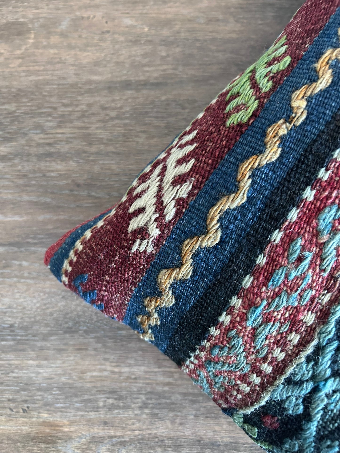 Vintage Kilim Pillow Cover - HESTIA