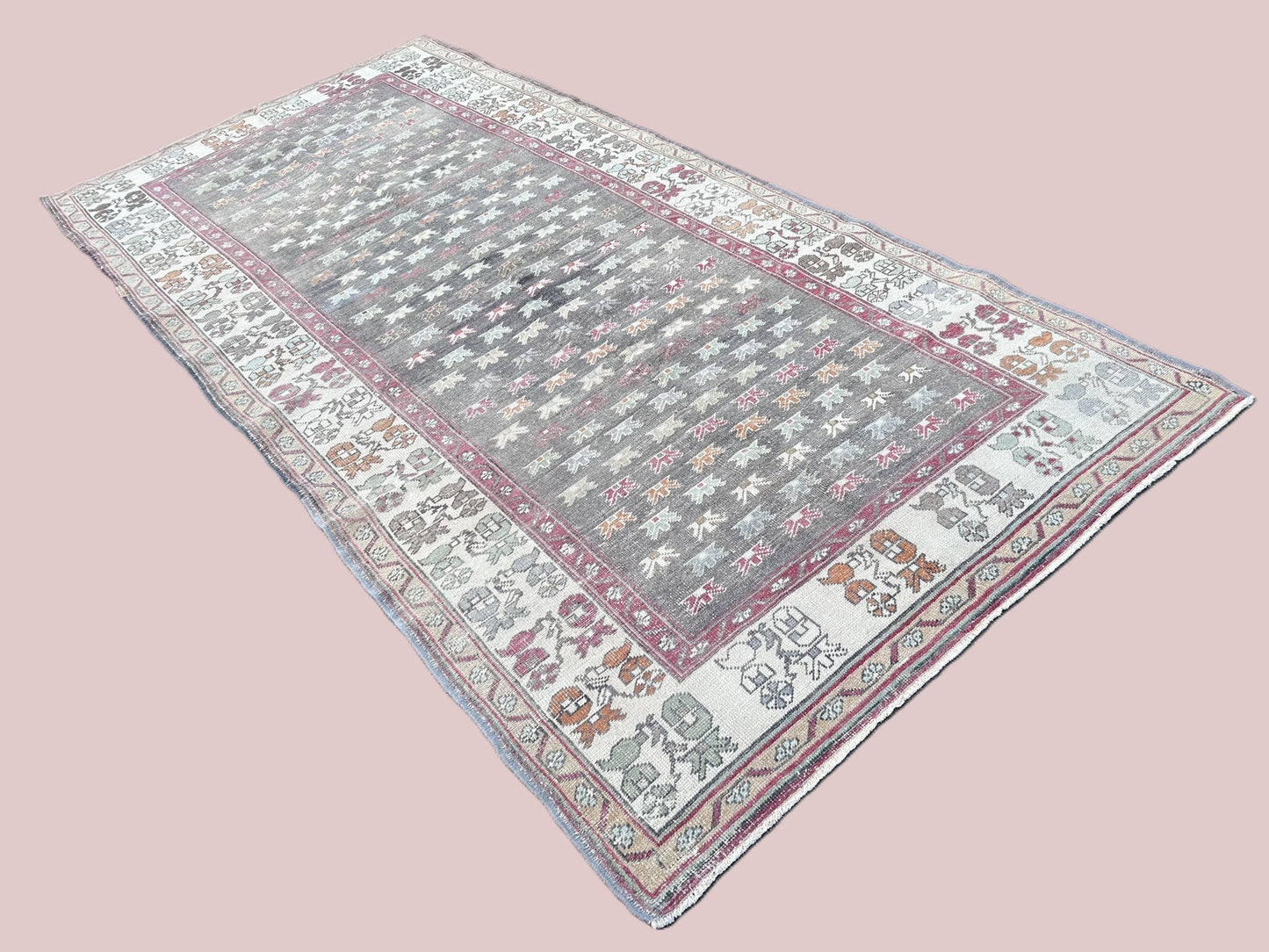 Vintage Anatolian Wool Rug - LOTUS
