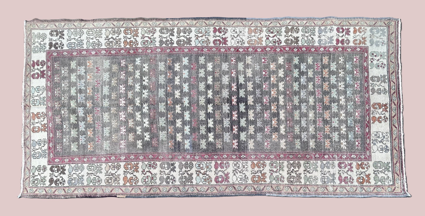 Vintage Anatolian Wool Rug - LOTUS