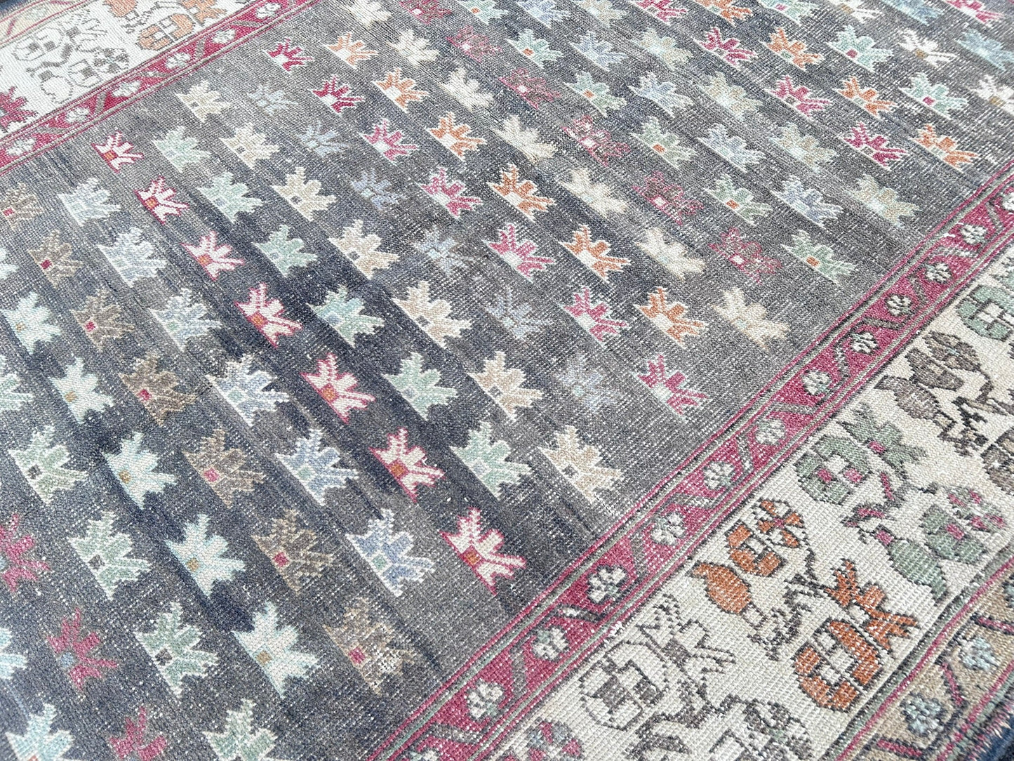 Vintage Anatolian Wool Rug - LOTUS