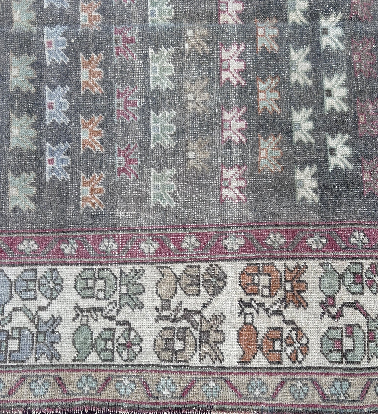 Vintage Anatolian Wool Rug - LOTUS
