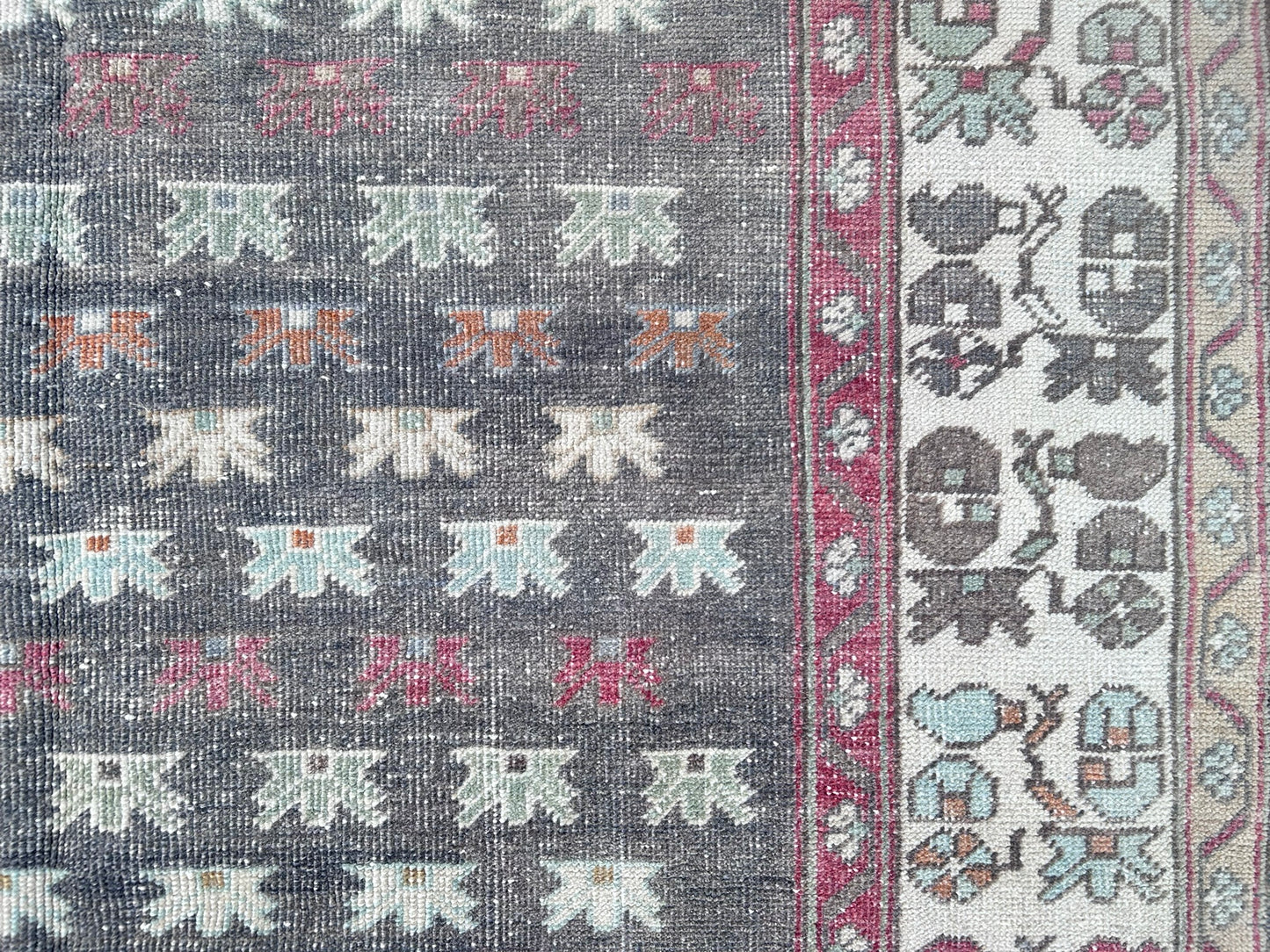 Vintage Anatolian Wool Rug - LOTUS