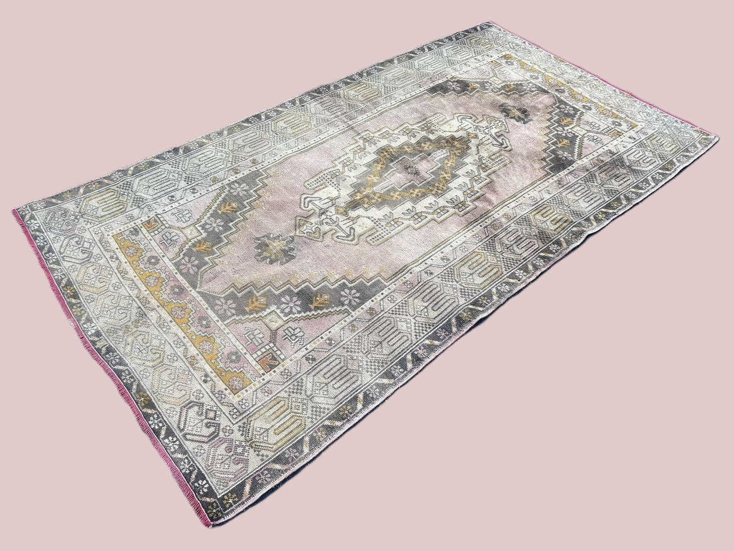 Vintage Turkish Rug 4'7" x 8'7" - HERITAGE