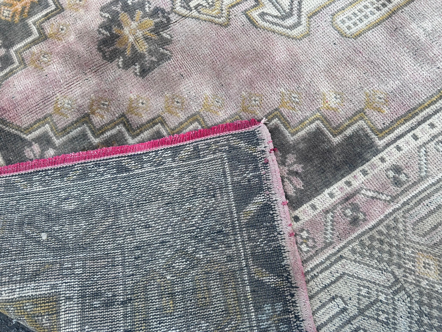Vintage Turkish Rug 4'7" x 8'7" - HERITAGE