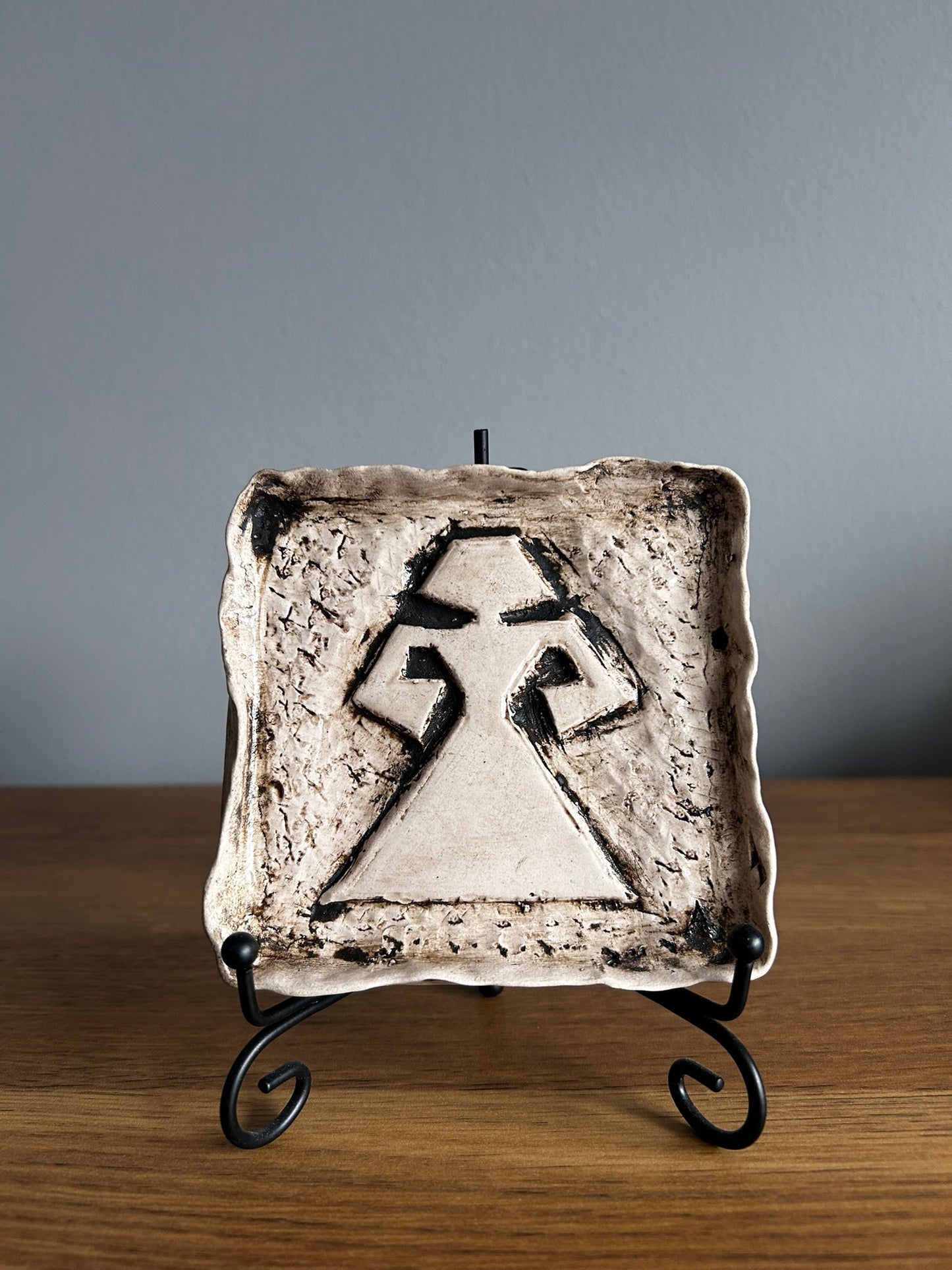 Hand Crafted Ceramic Art Piece - HANDS ON HIPS